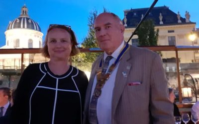 Un calife à la place du calife sur le Calife