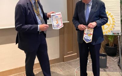 Echange de fanions avec le Rotary Club de Beyrouth